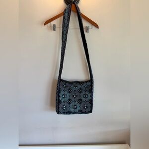 Elegant Black and Gray Patterned Shoulder Bag